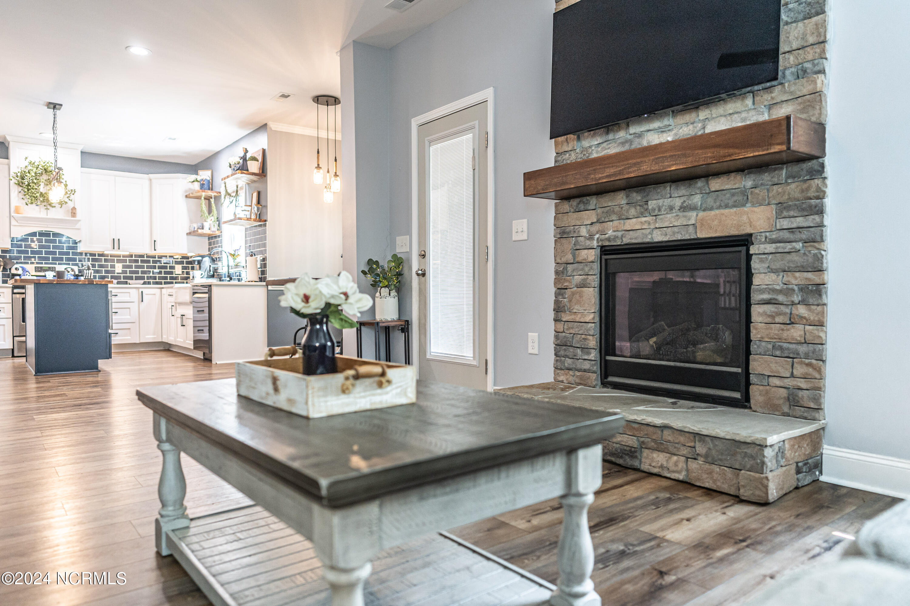 404 Kerr Lake Road Aberdeen, NC 28315 - Photo 14 of 57 DSC04393
