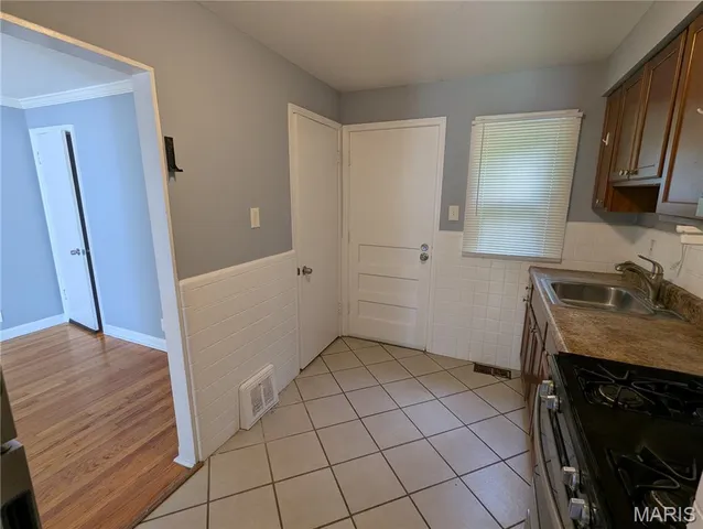 $886 | 1110 Roxton Drive, St. Louis, MO 63137