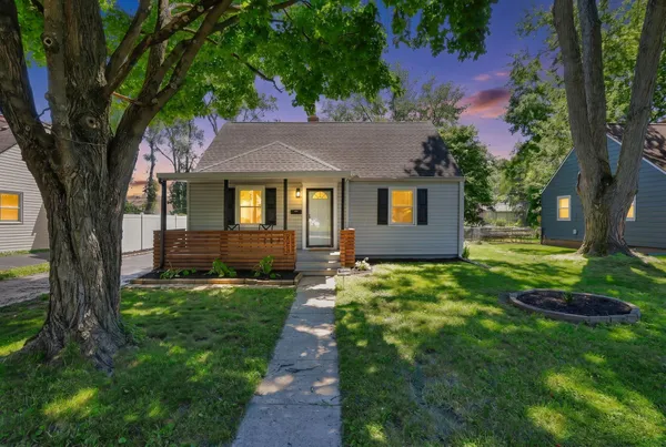 $293,900 | 142 North Kellner Road, Columbus, OH 43209