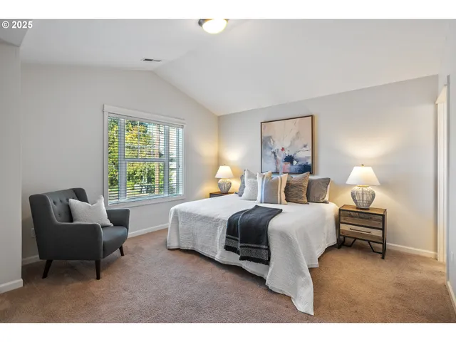 $525,000 | 4646 North Commercial Avenue, Portland, OR 97217