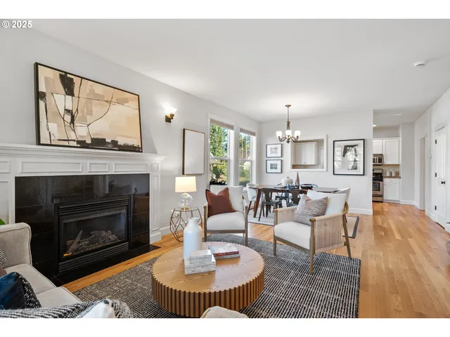 $525,000 | 4646 North Commercial Avenue, Portland, OR 97217