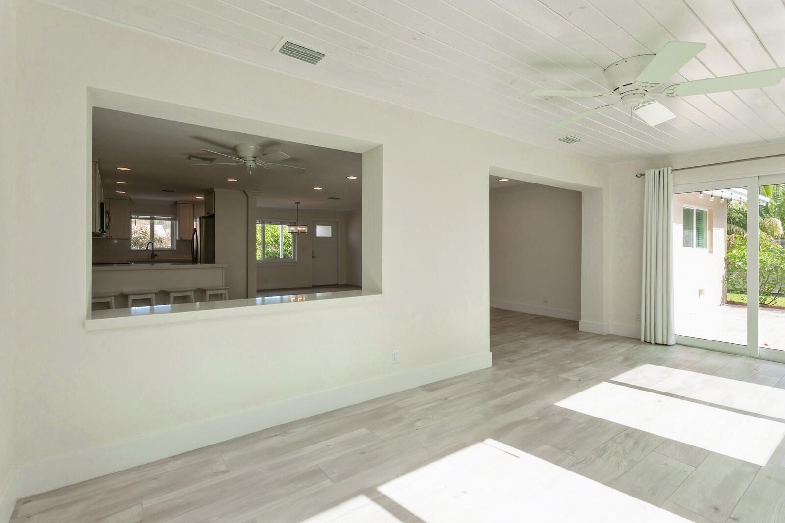 1615 Venus Avenue Jupiter, FL 33469 - Photo 14 of 27 13_Florida Room