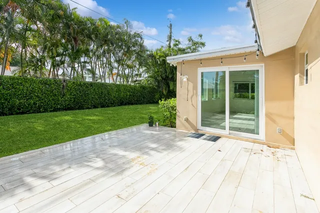 $725,000 | 1615 Venus Avenue, Jupiter, FL 33469