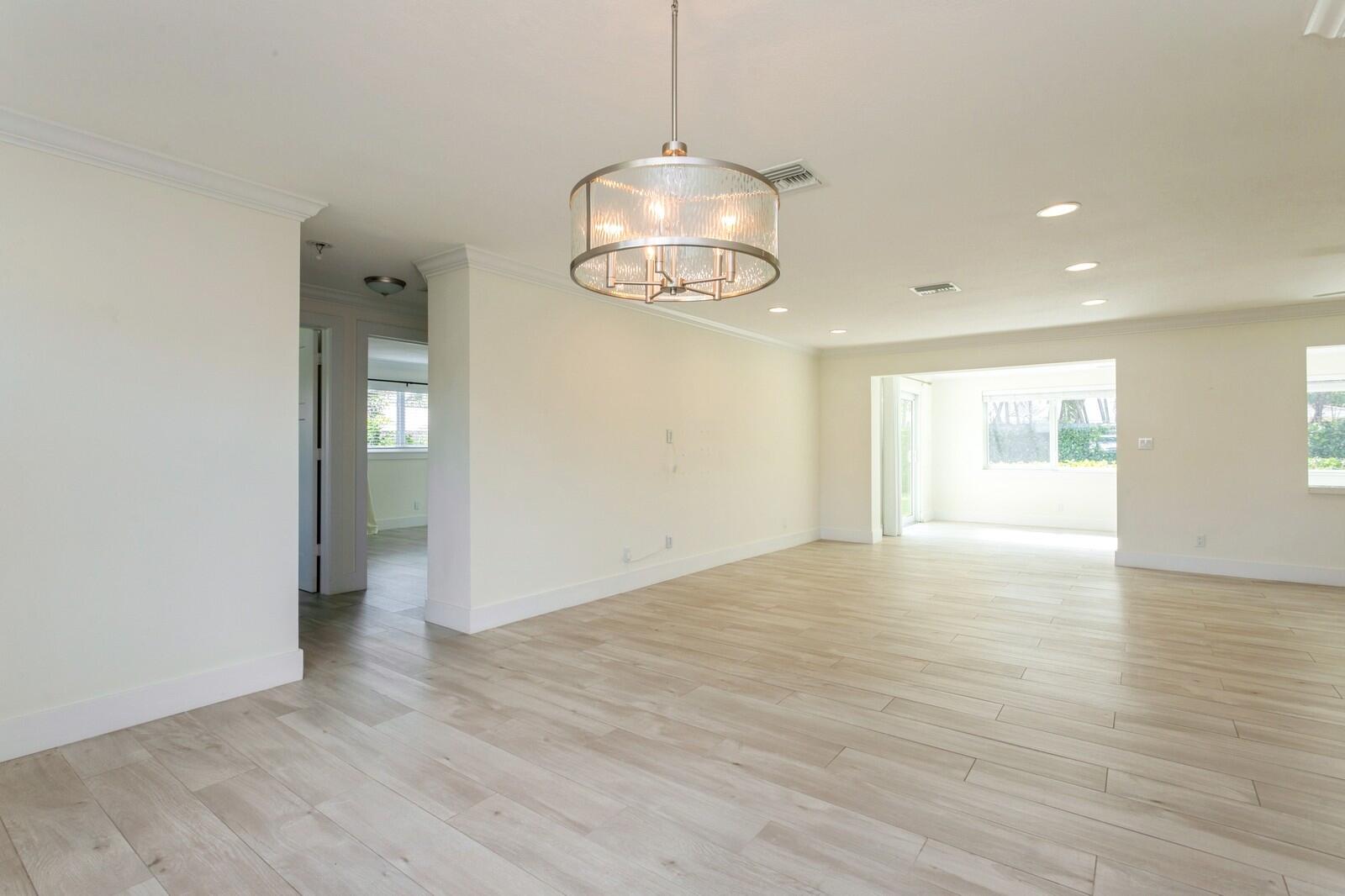 1615 Venus Avenue Jupiter, FL 33469 - Photo 5 of 27 Great Room