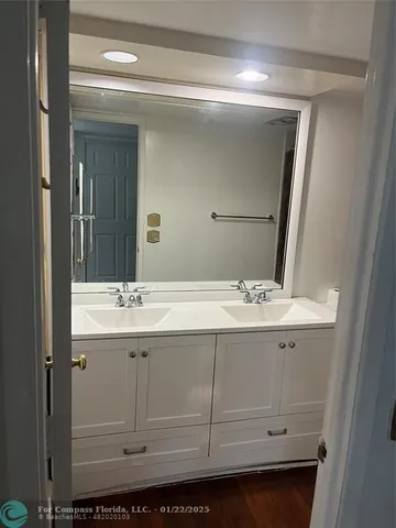 $2,300 | 2940 North Course Drive, Unit 507, Pompano Beach, FL 33069