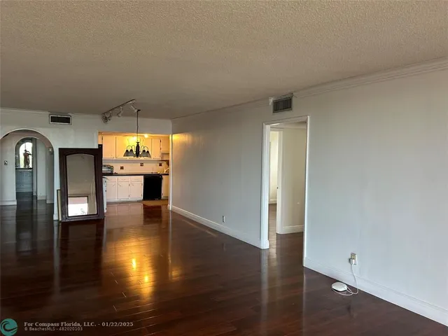 $2,300 | 2940 North Course Drive, Unit 507, Pompano Beach, FL 33069