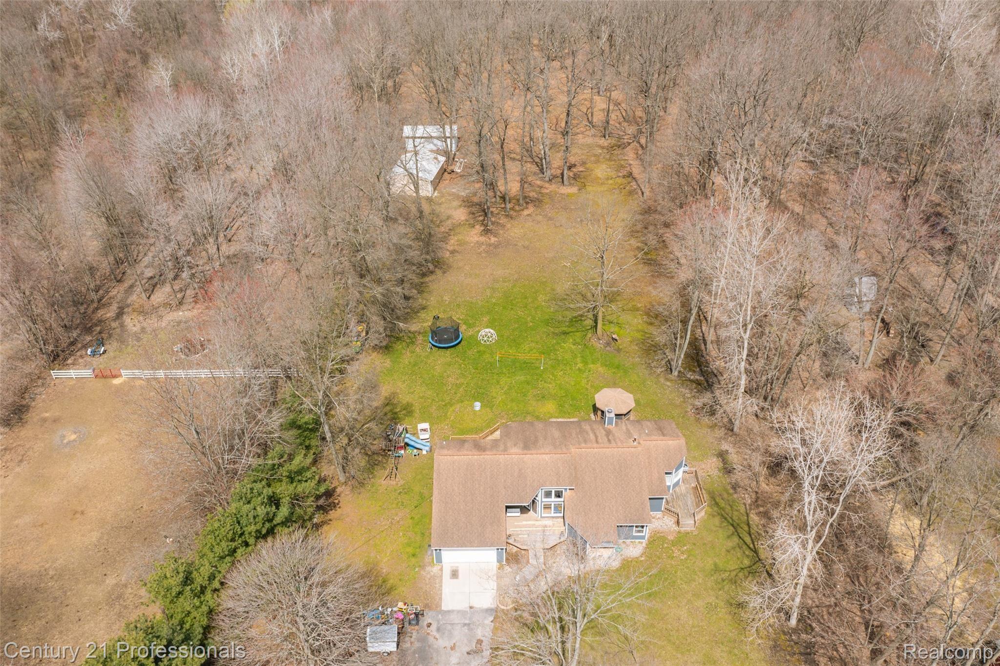 40760 Harris Road Belleville, MI 48111 - Photo 35 of 41 40760 Harris-35.jpg