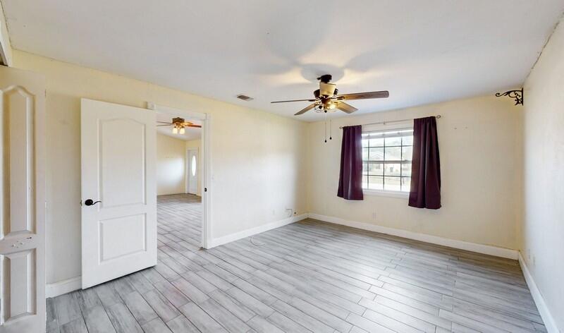 438 Southwest Cherryhill Road Port St. Lucie, FL 34953 - Photo 13 of 37 16_438SWCherryHillRoad_2016_FlexMLS800x6