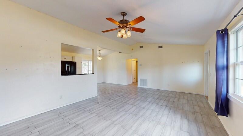 438 Southwest Cherryhill Road Port St. Lucie, FL 34953 - Photo 8 of 37 04_438SWCherryHillRoad_2004_FlexMLS800x6