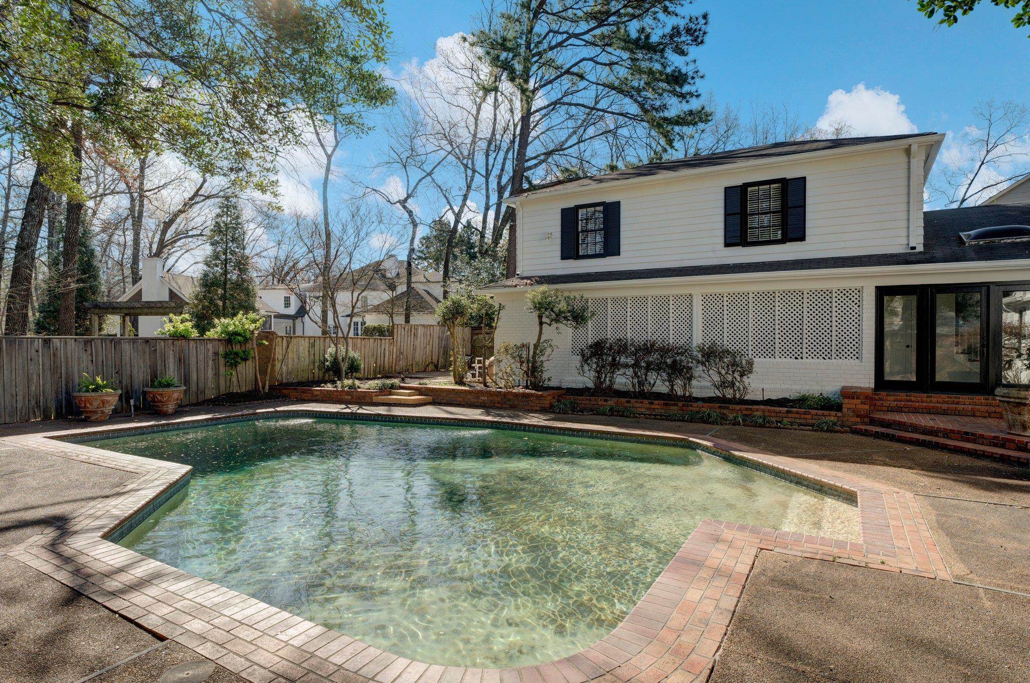 2016 Massey Road Memphis, TN 38119 - Photo 3 of 37 Gallery Image 3