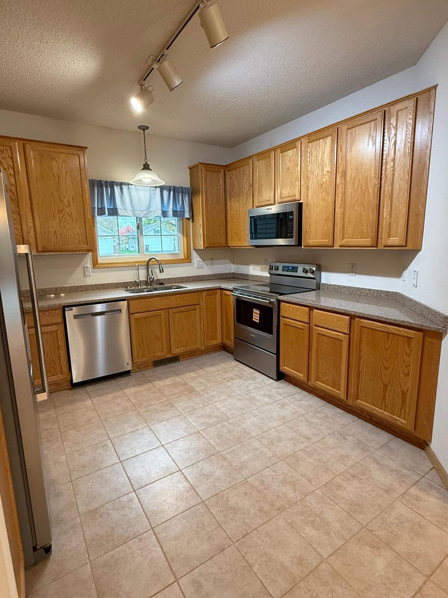 151 Garner Circle Montrose, MN 55363 - Photo 6 of 20