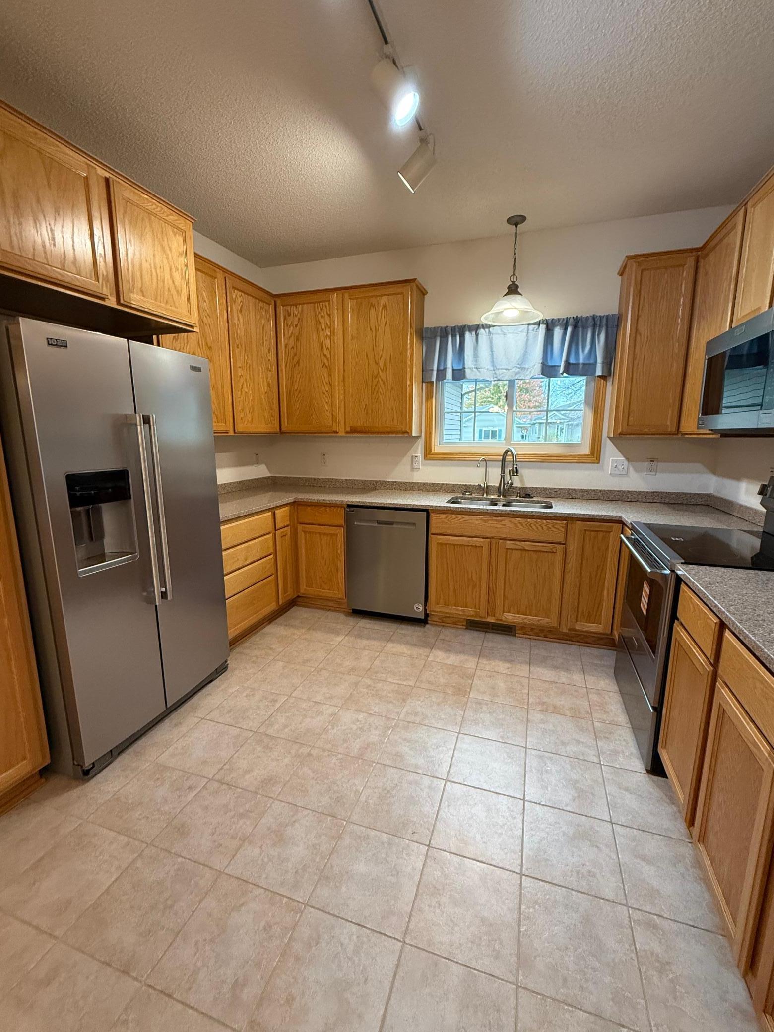 151 Garner Circle Montrose, MN 55363 - Photo 7 of 20