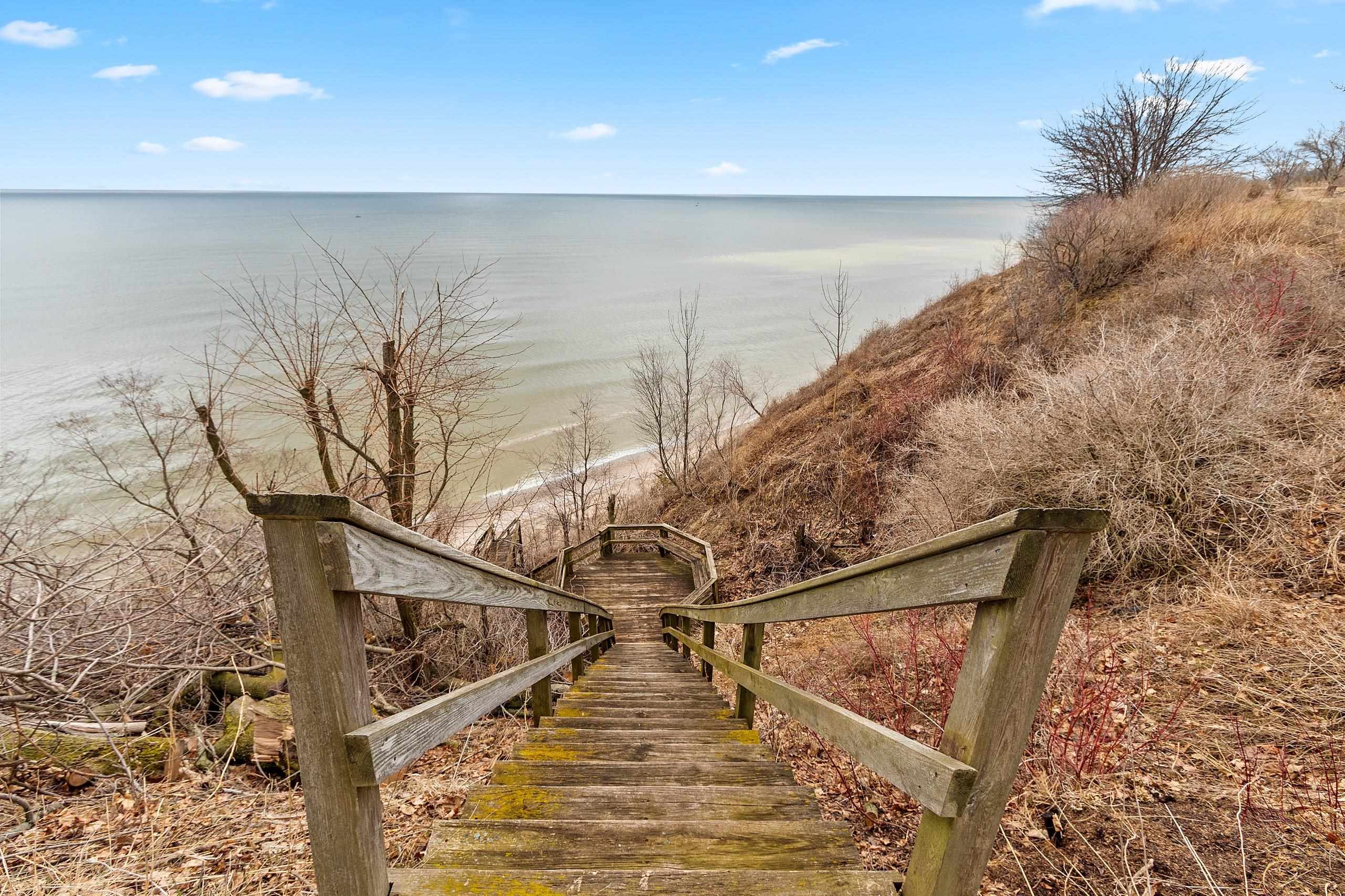 Sundancer Lane, Unit 4 Kewaunee, WI 54216 - Photo 3 of 26