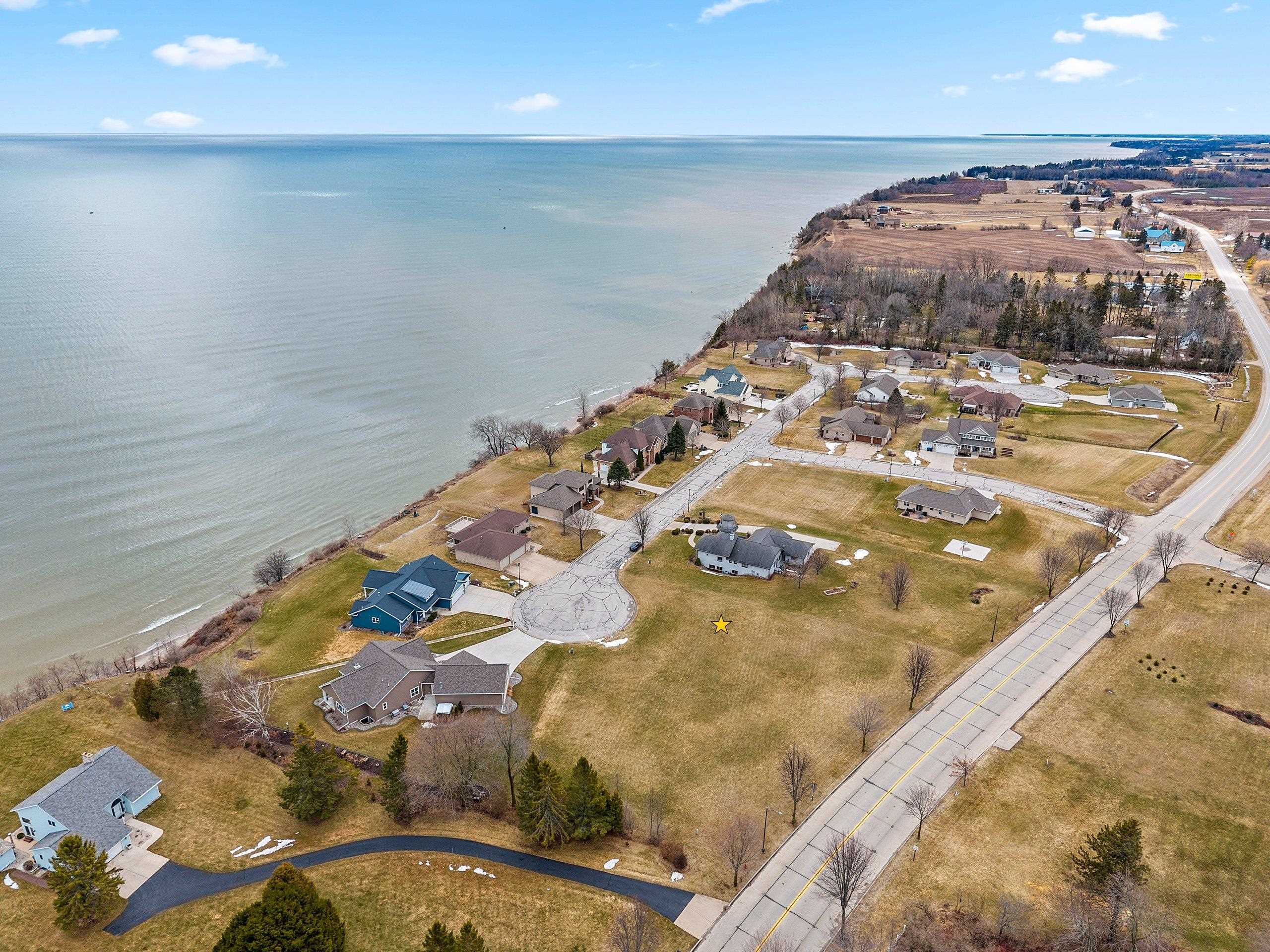 Sundancer Lane, Unit 4 Kewaunee, WI 54216 - Photo 10 of 26