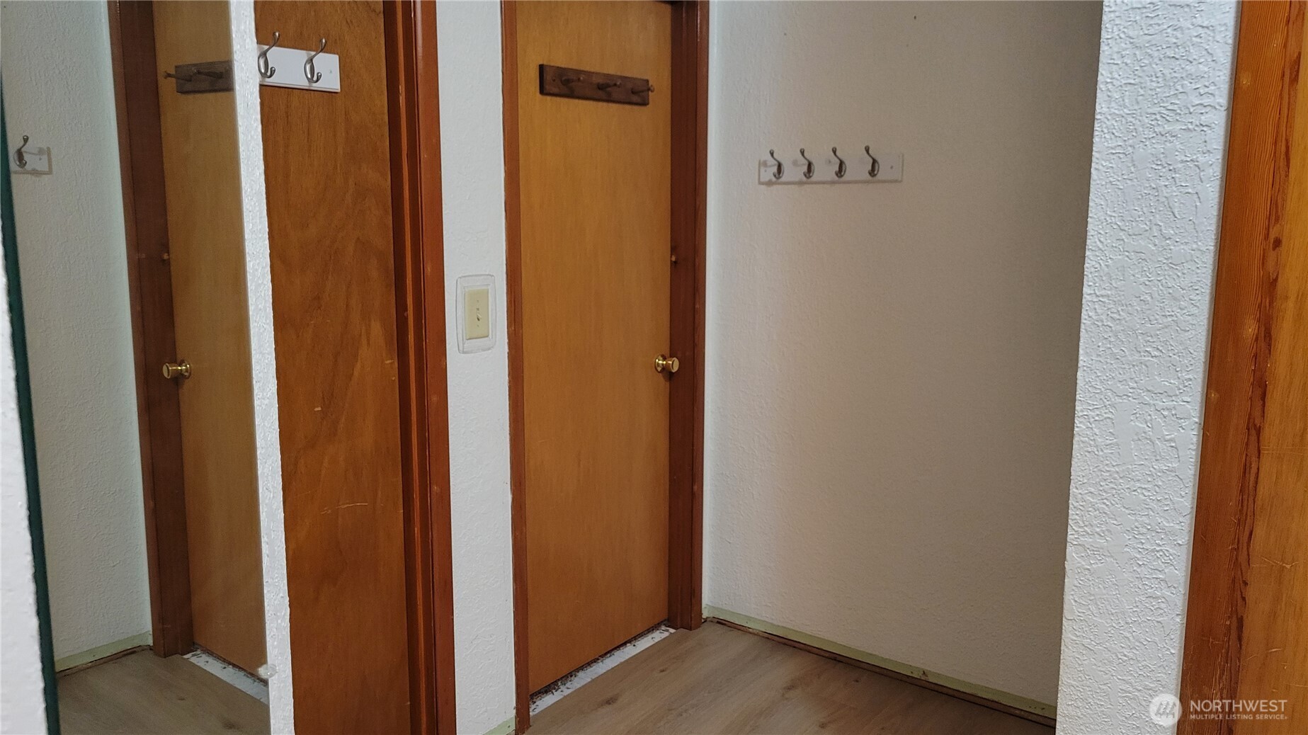 1296 Highway 12 Chehalis, WA 98532 - Photo 10 of 33 a view of an entryway