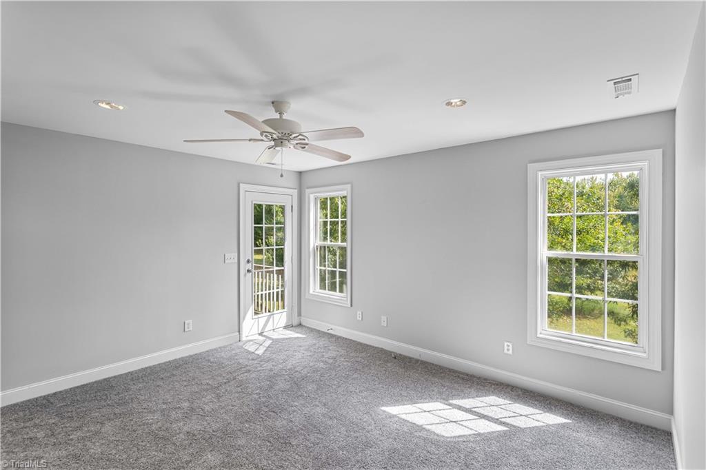 242 Hasty School Road Thomasville, NC 27360 - Photo 12 of 19