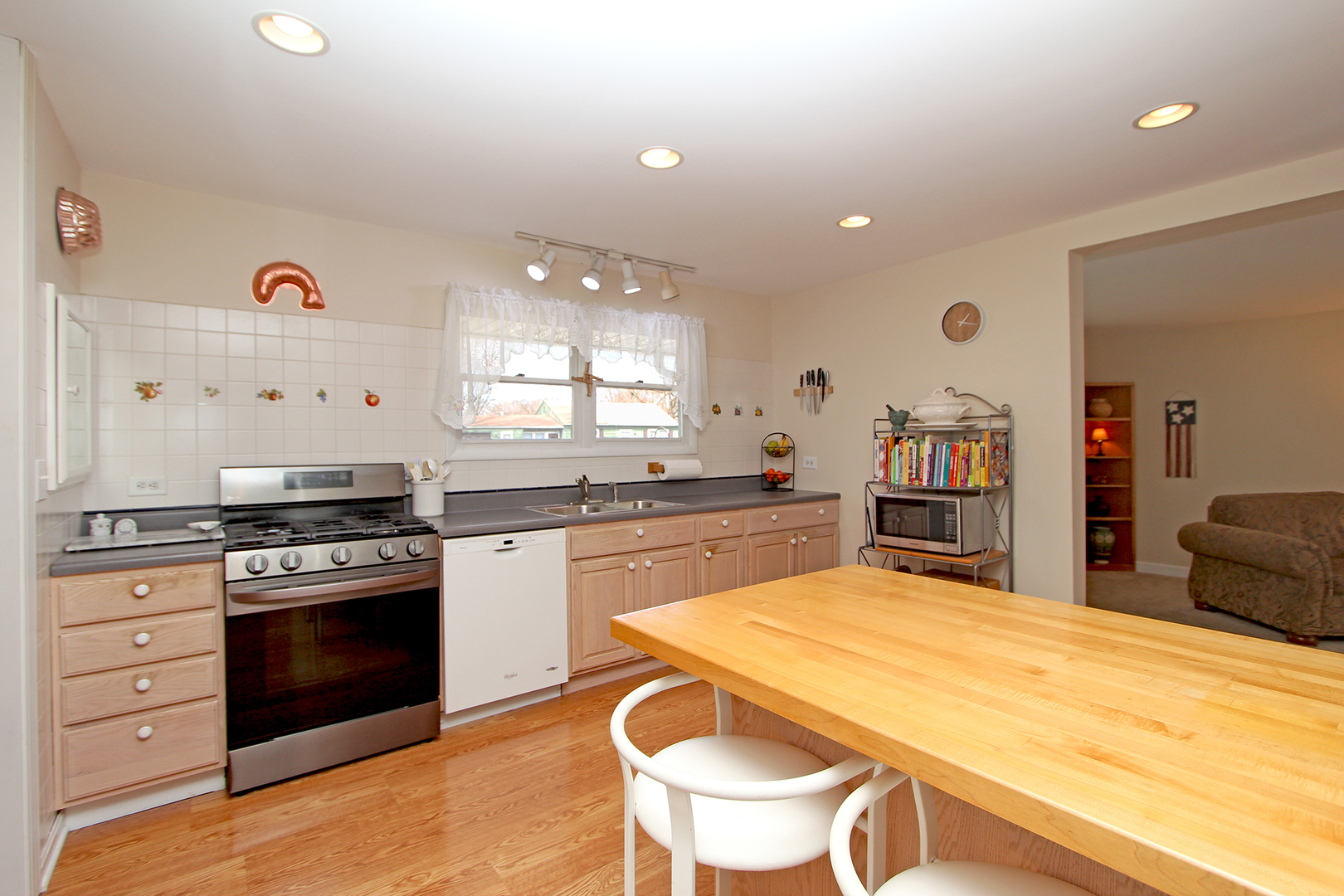 39 Golfview Road Lake Zurich, IL 60047 - Photo 16 of 44