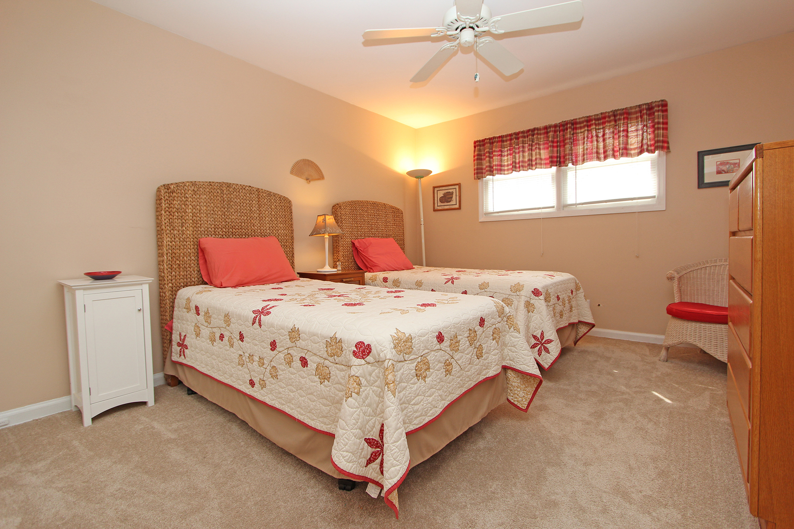 39 Golfview Road Lake Zurich, IL 60047 - Photo 27 of 44