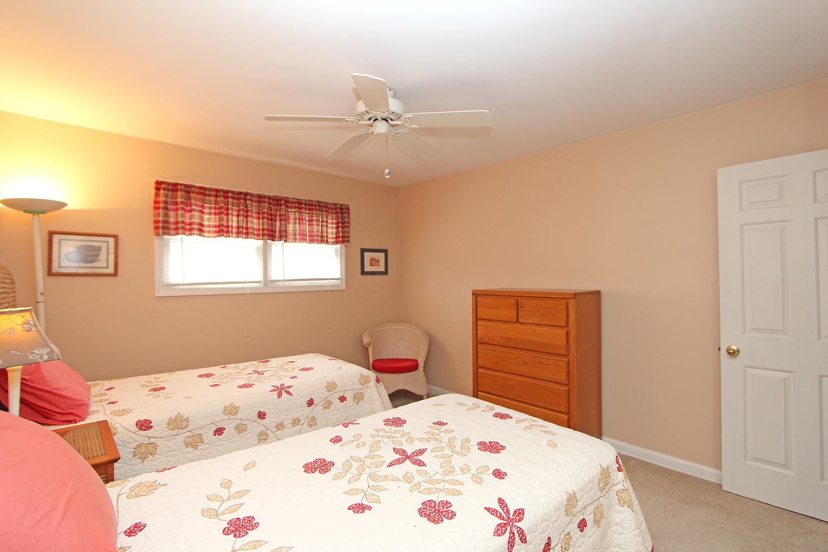 39 Golfview Road Lake Zurich, IL 60047 - Photo 28 of 44