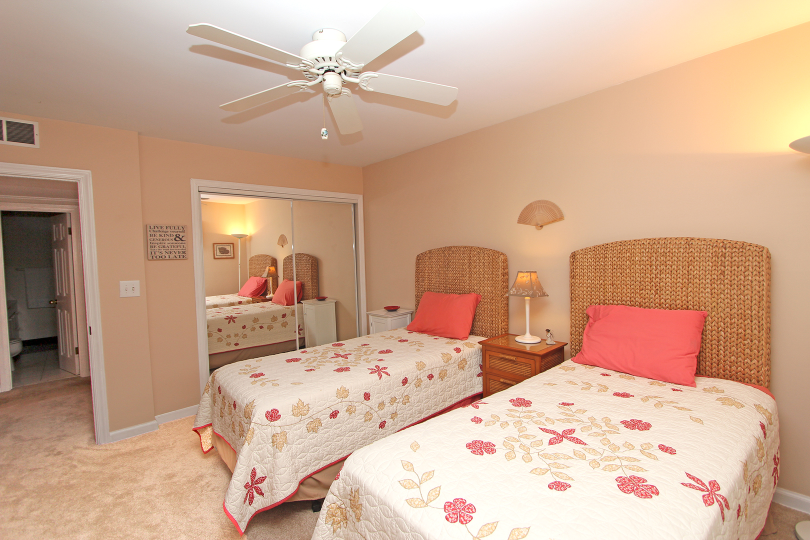 39 Golfview Road Lake Zurich, IL 60047 - Photo 29 of 44