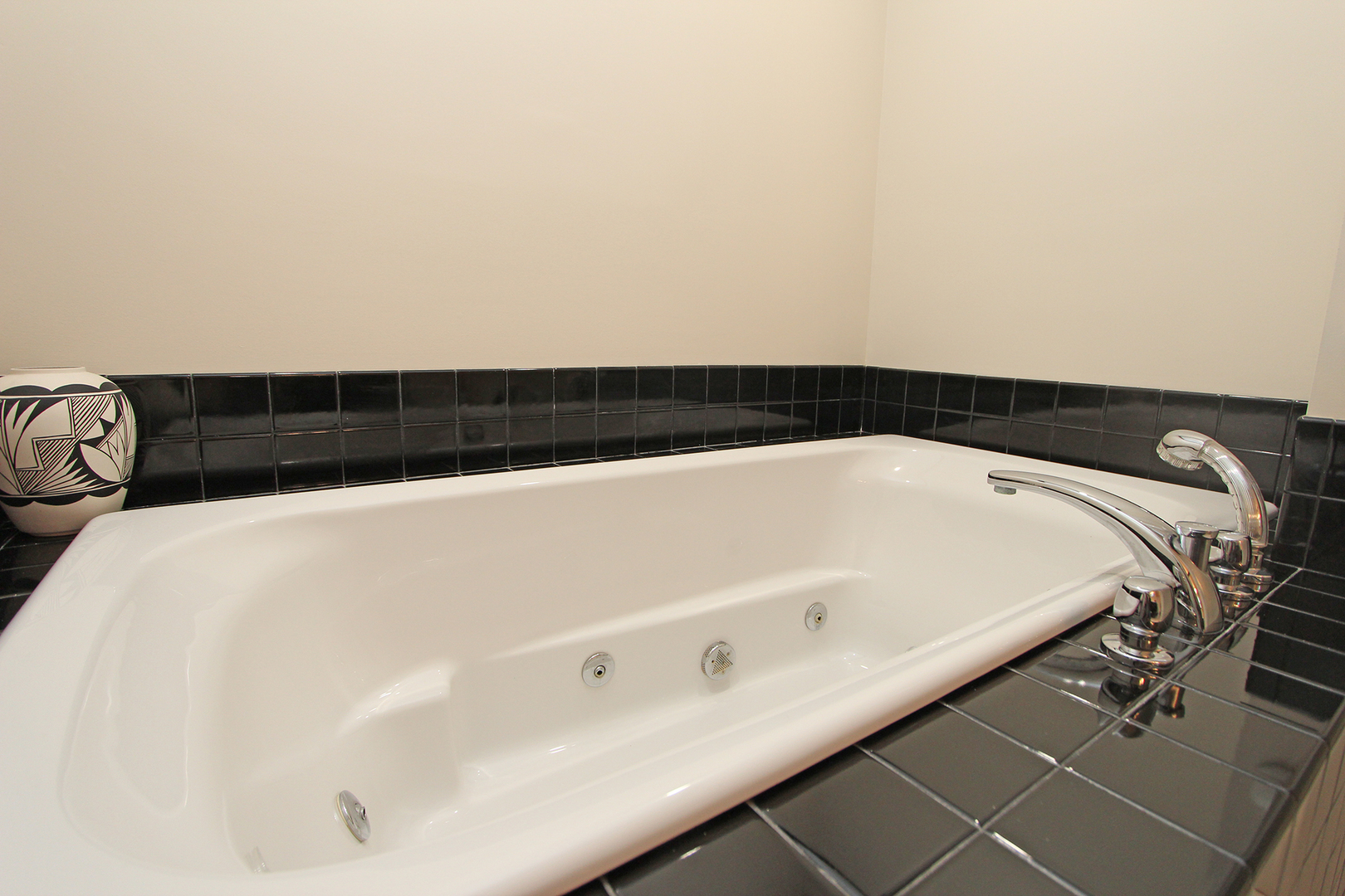 39 Golfview Road Lake Zurich, IL 60047 - Photo 37 of 44
