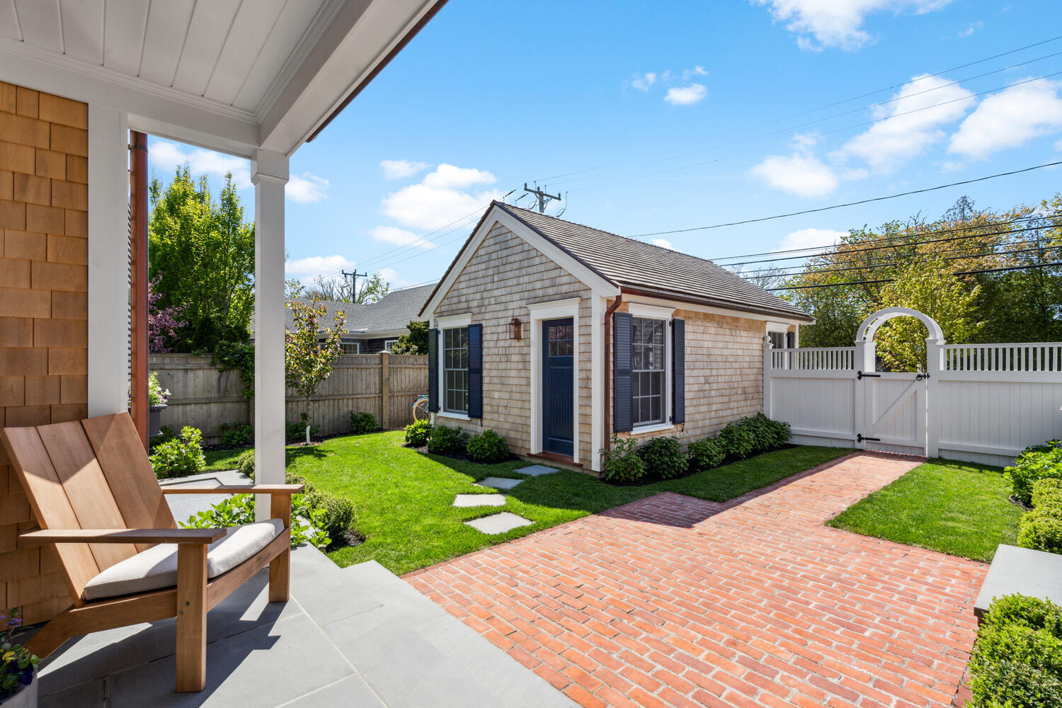 43 Peases Point Way South Edgartown, MA 02539 - Photo 4 of 51 DSC07567