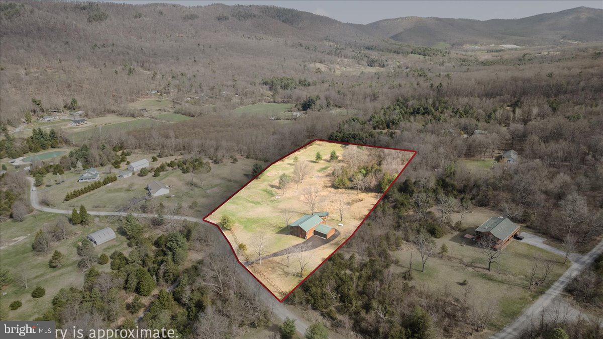 325 Coyote Run Mathias, WV 26812 - Photo 8 of 40