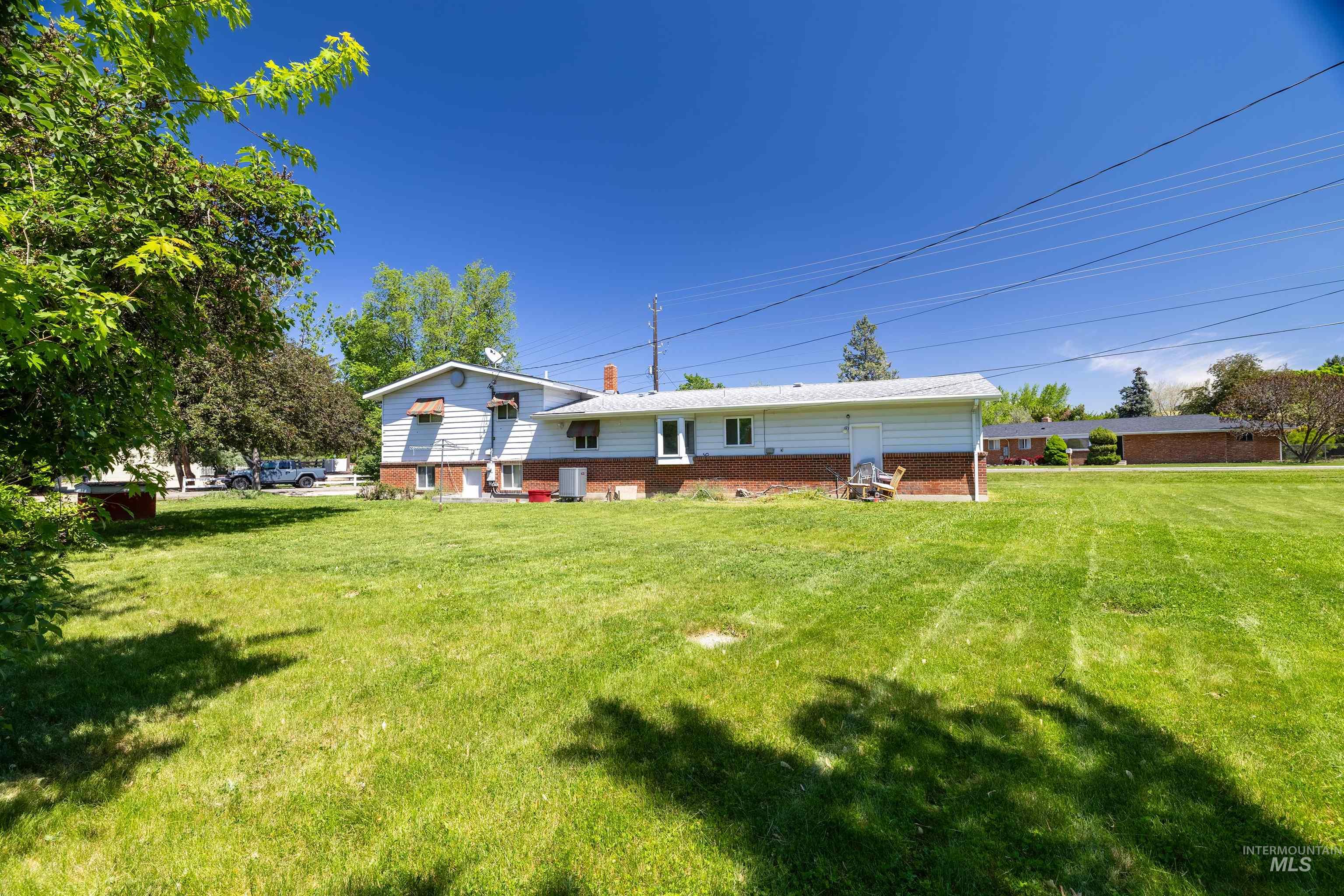 1811 North Maple Grove Road Boise, ID 83704 - Photo 23 of 33
