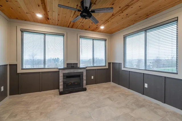 $750,000 | N6817 Sand Prairie, Holmen, WI 54636