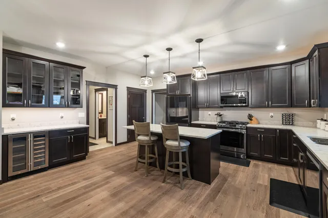 $750,000 | N6817 Sand Prairie, Holmen, WI 54636