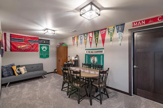 $750,000 | N6817 Sand Prairie, Holmen, WI 54636