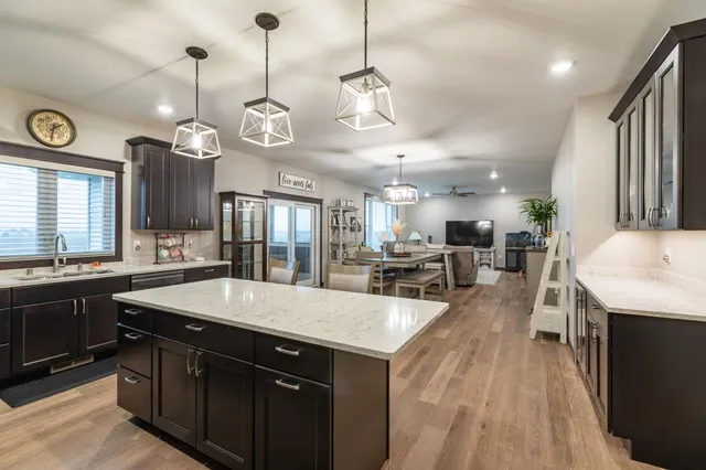 $750,000 | N6817 Sand Prairie, Holmen, WI 54636