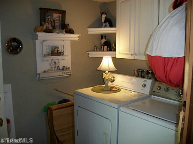 4429 Denton Road Thomasville, NC 27360 - Photo 9 of 15 Laundry Room. EXTRA LARGE