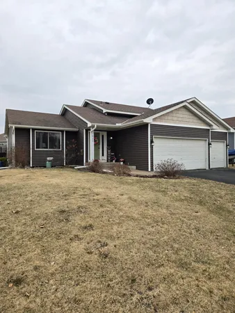 $309,900 | 920 West 9th Street, Rush City, MN 55069