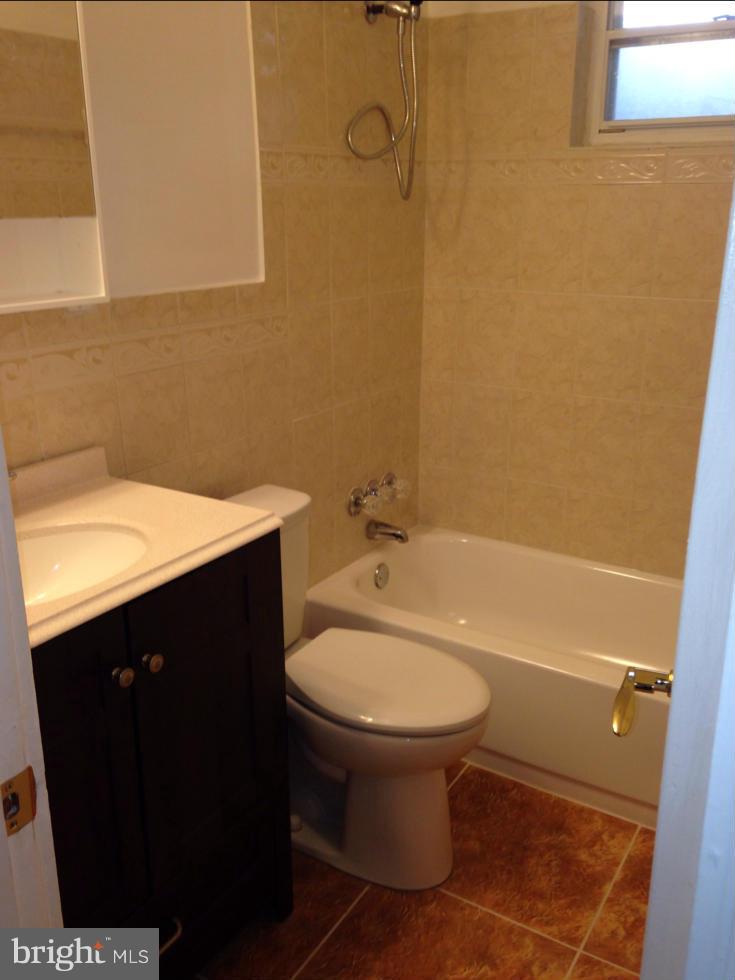3817 Greenly Street Silver Spring, MD 20906 - Photo 11 of 26 Bath (Master)