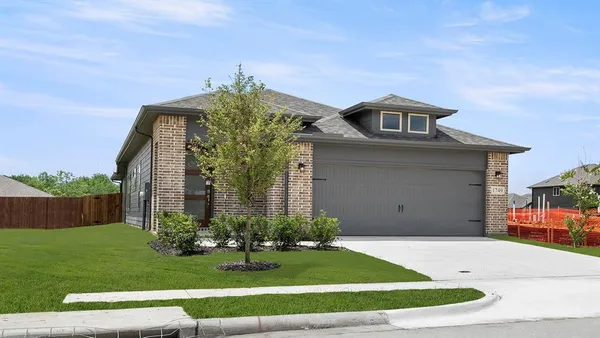 $344,990 | 1749 Edgeway Drive, Aubrey, TX 76227