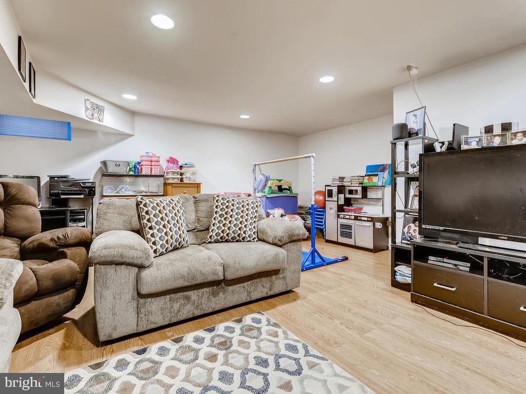 9725 Bird River Road Baltimore, MD 21220 - Photo 20 of 25