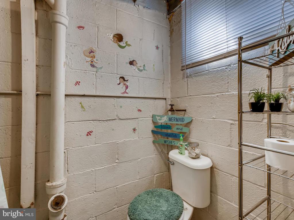 9725 Bird River Road Baltimore, MD 21220 - Photo 21 of 25