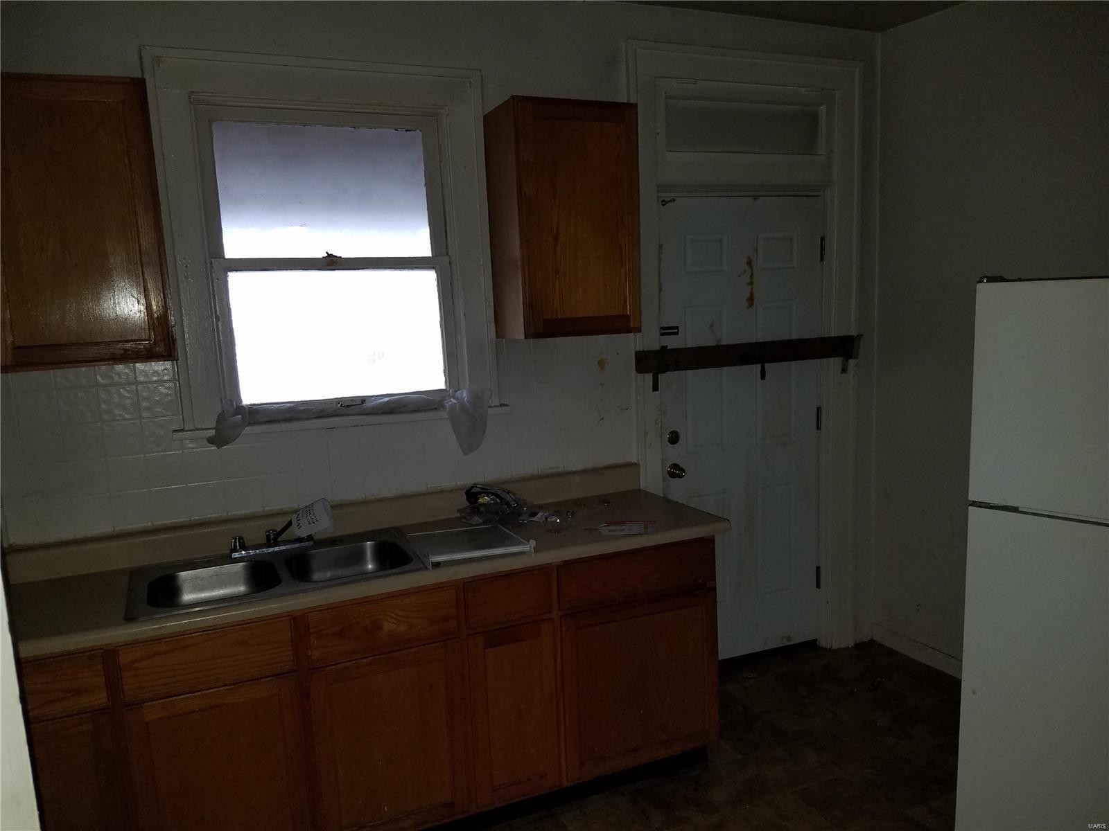 7014 Natural Bridge Road St. Louis, MO 63121 - Photo 14 of 33