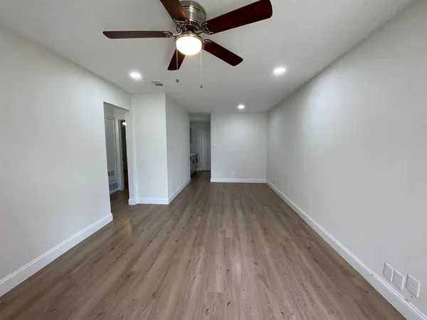$1,395 | 208 Hosack Street, Arlington, TX 76010