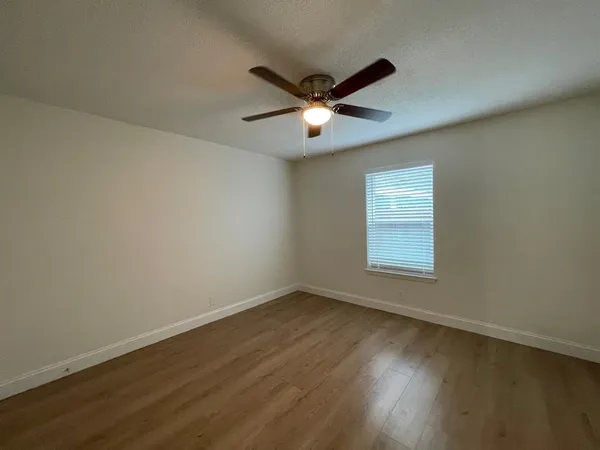 $1,395 | 208 Hosack Street, Arlington, TX 76010