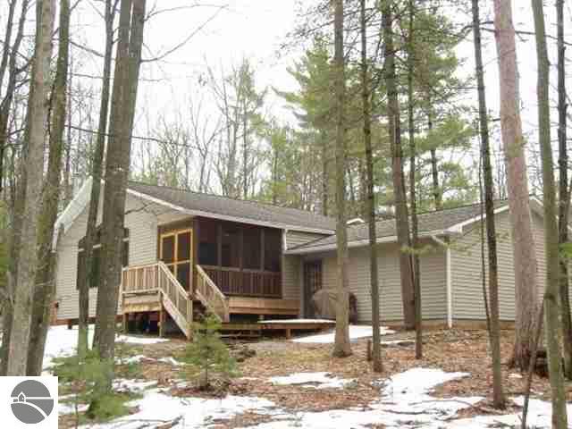 2257 Gibbs Road Traverse City, MI 49696 - Photo 4 of 25 1724612-3.JPG