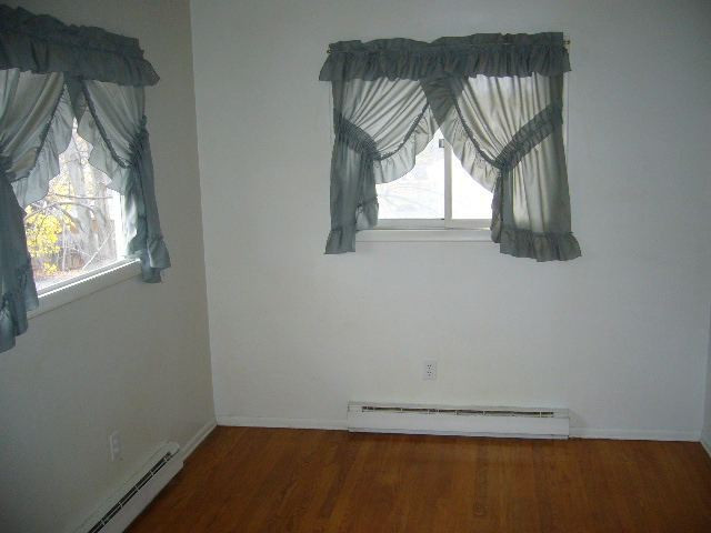 206 Vly Road Colonie, NY 12309 - Photo 7 of 12 Photo 7
