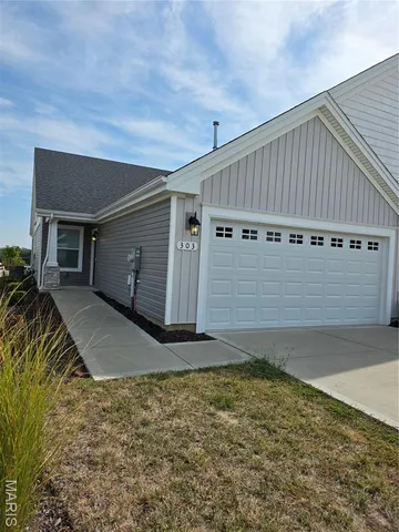 $2,550 | 303 Red Rocks Drive, St. Charles, MO 63304