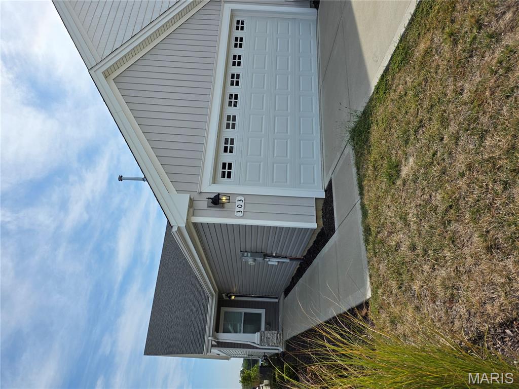 303 Red Rocks Drive St. Charles, MO 63304 - Photo 1 of 28