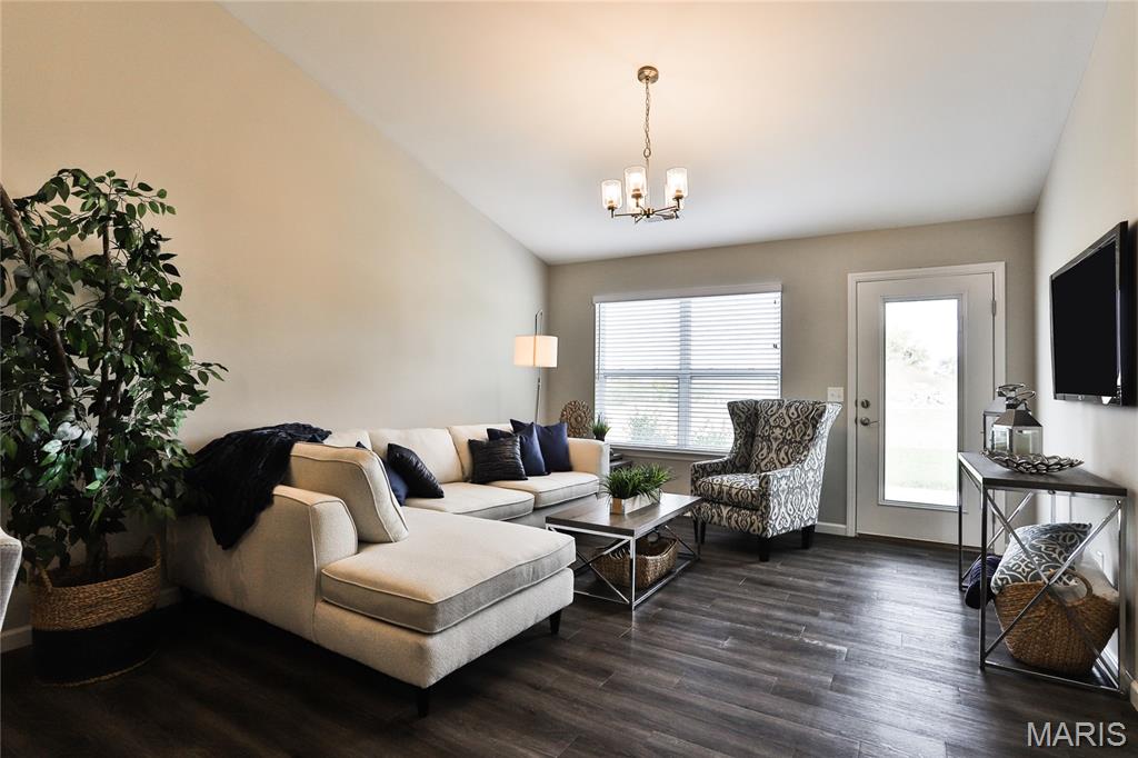 303 Red Rocks Drive St. Charles, MO 63304 - Photo 18 of 28