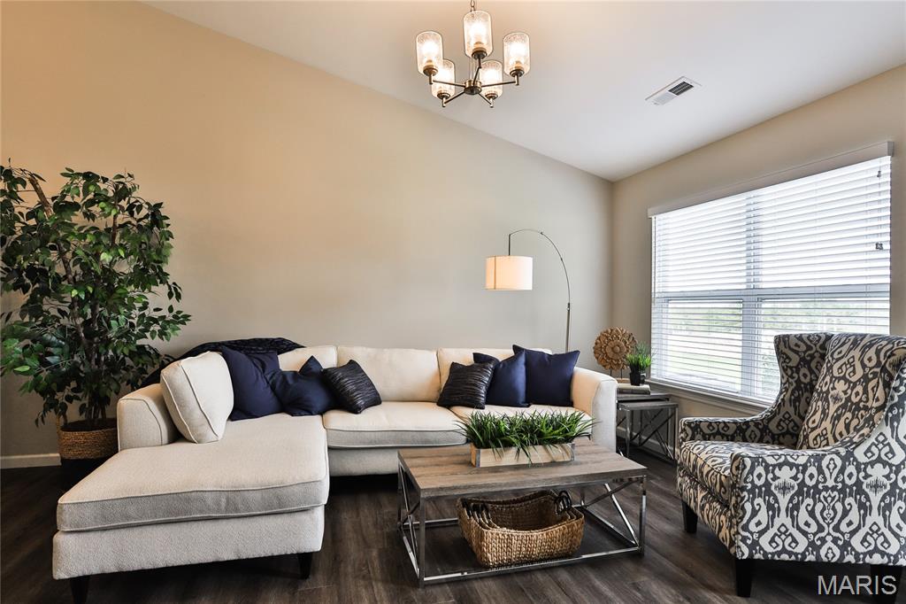 303 Red Rocks Drive St. Charles, MO 63304 - Photo 20 of 28