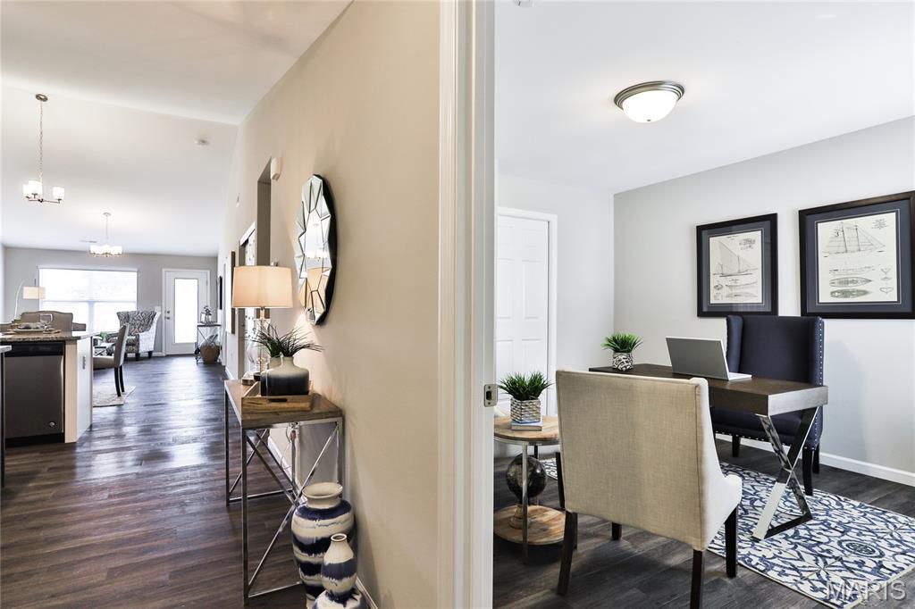 303 Red Rocks Drive St. Charles, MO 63304 - Photo 3 of 28