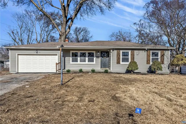 $290,000 | 7520 Lewis Avenue, Raytown, MO 64138