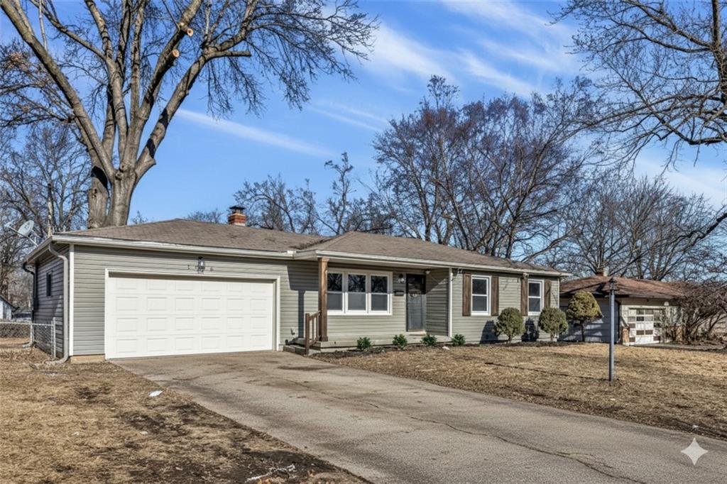 7520 Lewis Avenue Raytown, MO 64138 - Photo 2 of 27